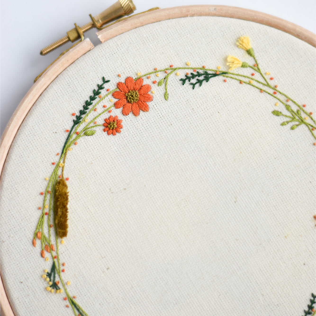 Amber Wreath Digital Embroidery Pattern